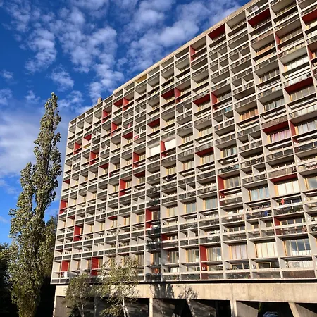 Le Corbusier Experience 아파트 피르미니